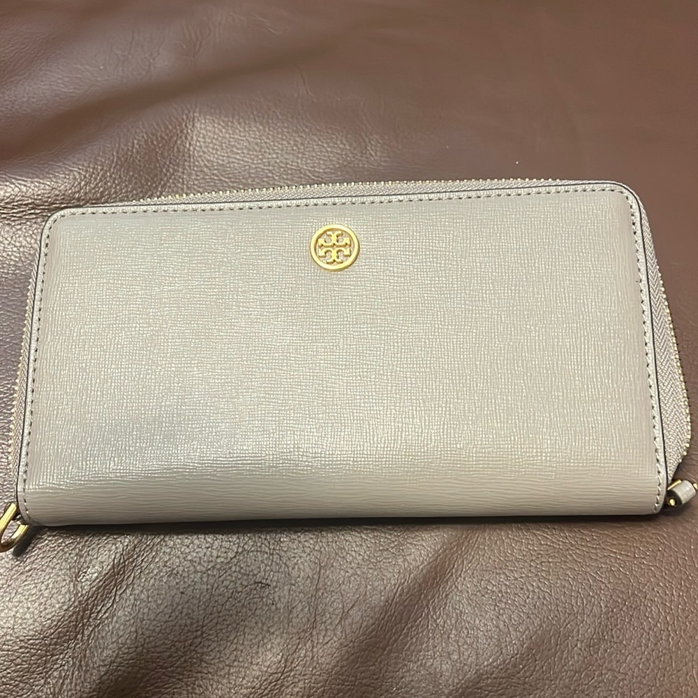 Tory Burch zip around wallet